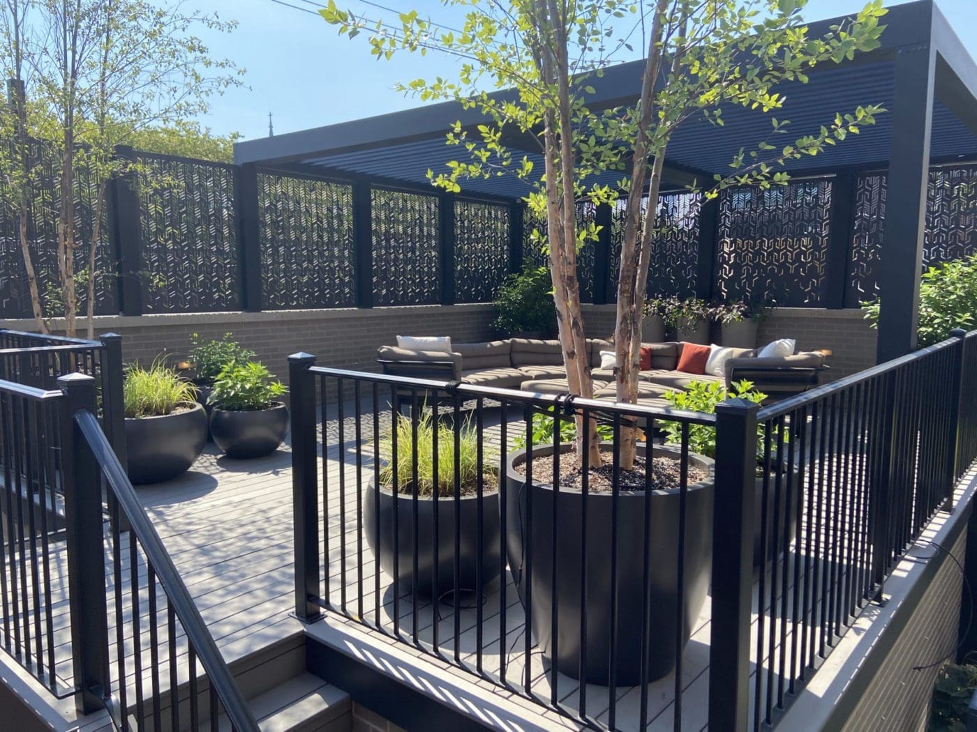 StruXure and Topiarius Rooftop Pergola